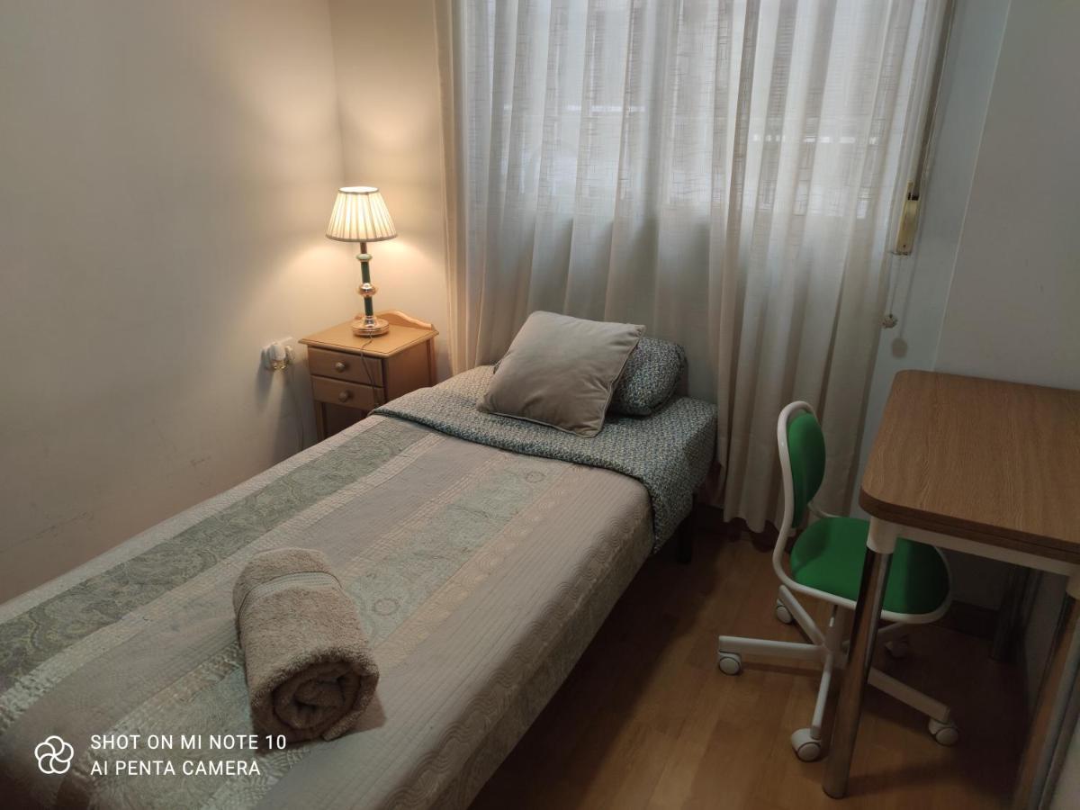 Appartamento Habitacion L Madrid Esterno foto